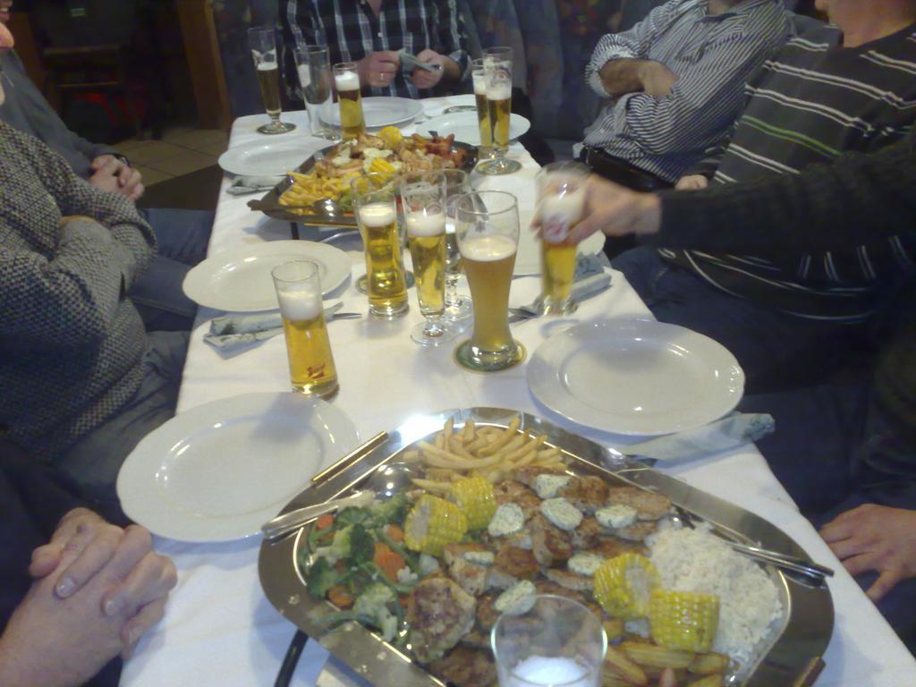 Sankt Pantaleon  Hotel - Landgasthof Winklehner מראה חיצוני תמונה