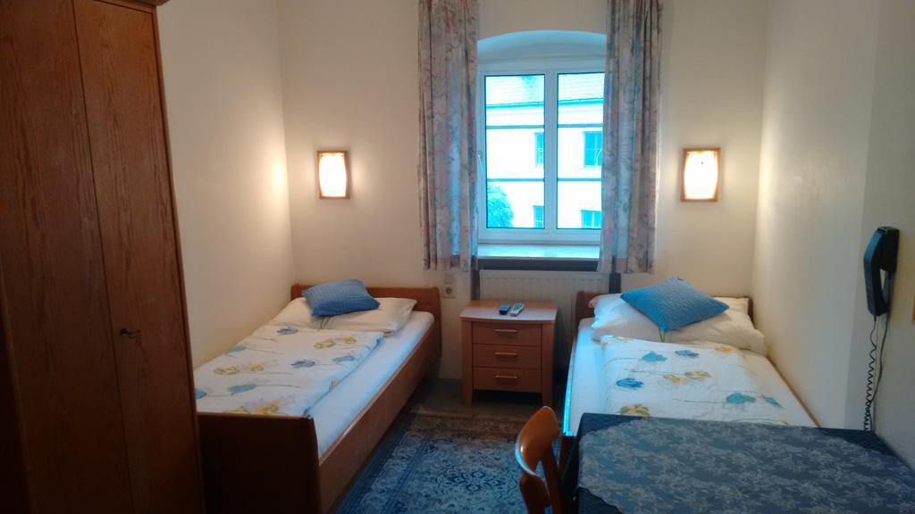 Sankt Pantaleon  Hotel - Landgasthof Winklehner מראה חיצוני תמונה