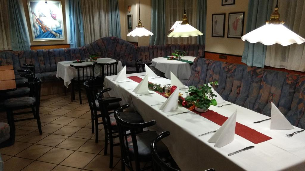 Sankt Pantaleon  Hotel - Landgasthof Winklehner מראה חיצוני תמונה