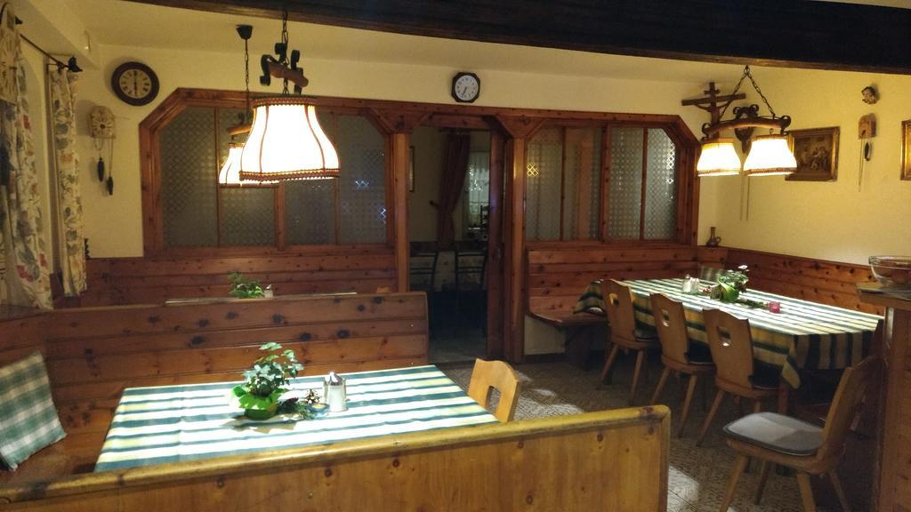 Sankt Pantaleon  Hotel - Landgasthof Winklehner מראה חיצוני תמונה