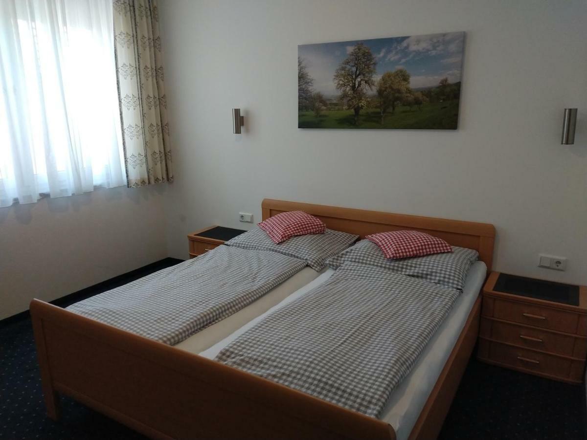 Sankt Pantaleon  Hotel - Landgasthof Winklehner מראה חיצוני תמונה